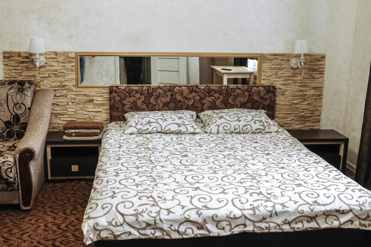 Hotel Rafinad Lviv Bagian luar foto