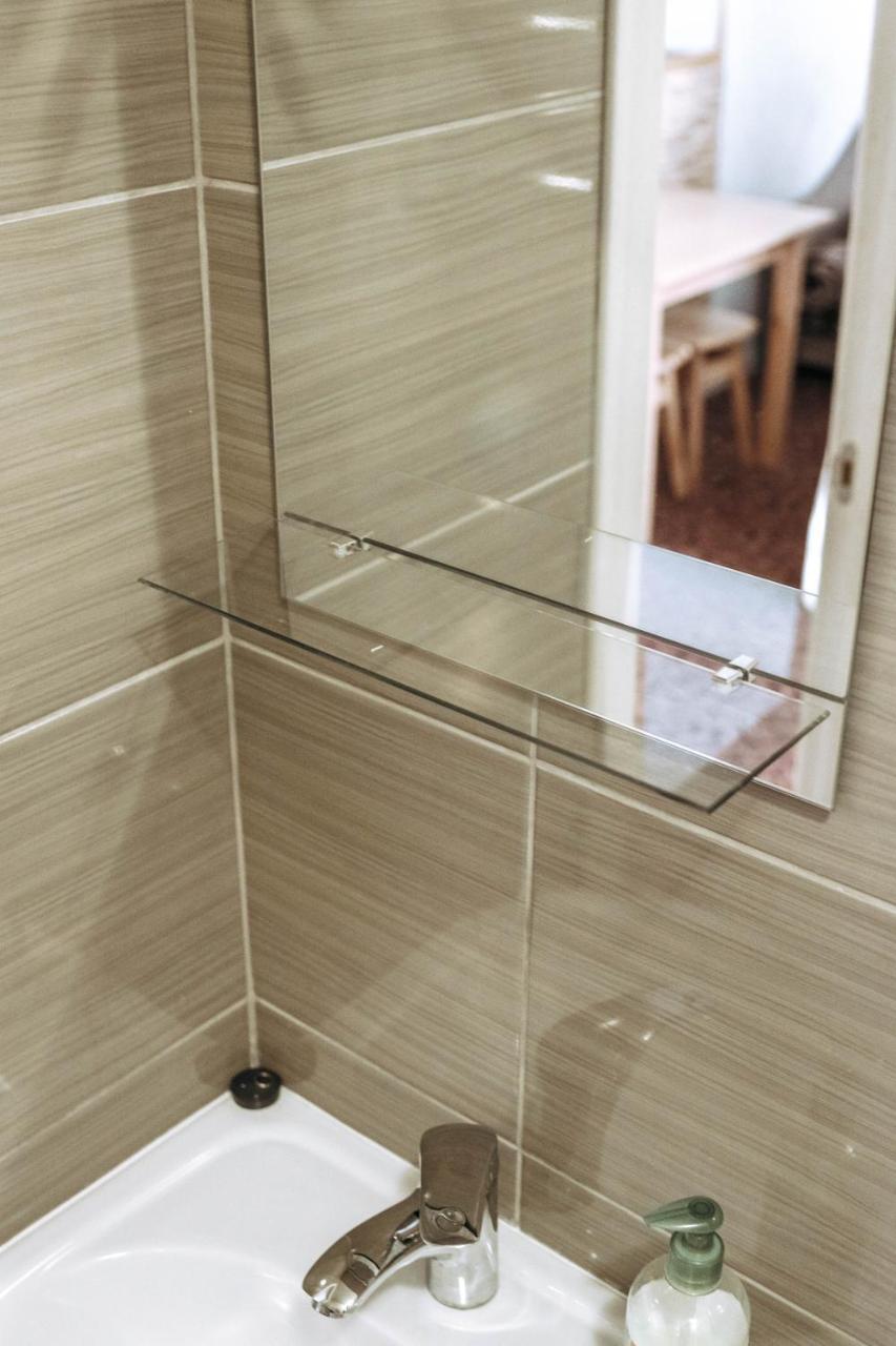 Hotel Rafinad Lviv Bagian luar foto