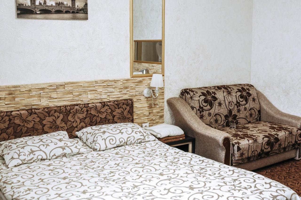 Hotel Rafinad Lviv Bagian luar foto