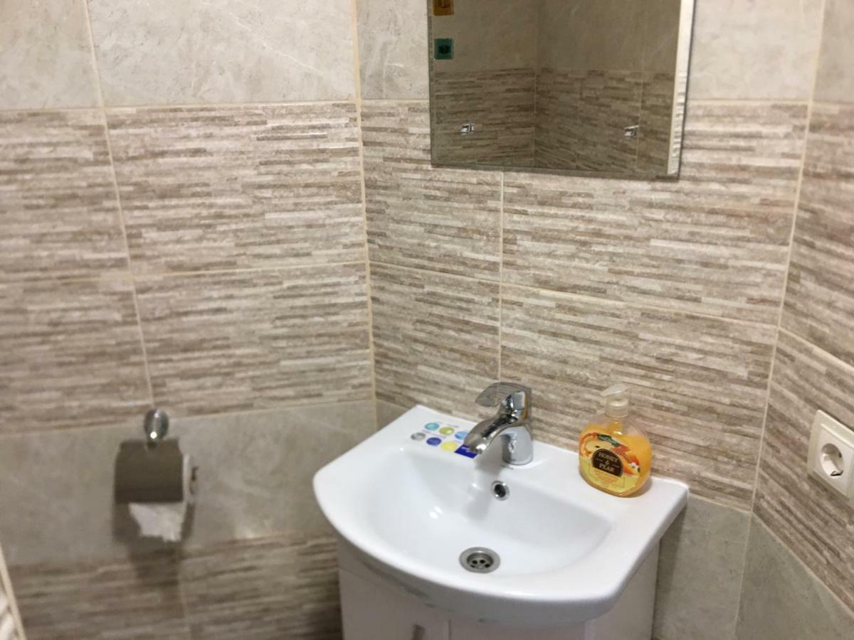 Hotel Rafinad Lviv Bagian luar foto